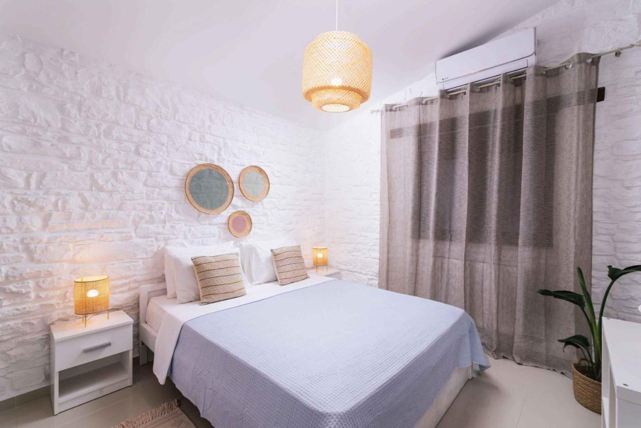 Villa Repsimia With Private Jacuzzi Kokkinos Pyrgos Exterior foto